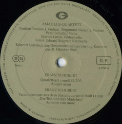 Wolfgang Amadeus Mozart - Wolfgang Amadeus Mozart: Quintett Für Klarinette Und Streicher A-Dur KV 581 / Franz Schubert: Quartettsatz C-Moll D. 703 / Variationensatz Aus Dem Streichquartett D-Moll D. 810