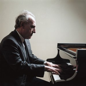 Maurizio Pollini