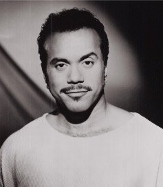 Howard Hewett