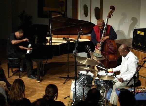 Matthew Shipp Trio