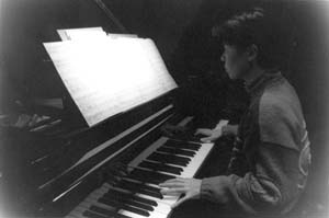 Aki Takahashi