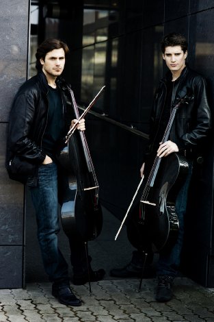 2CELLOS