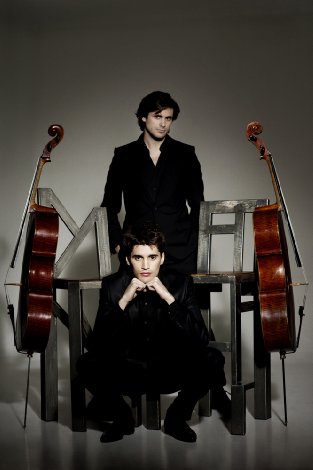 2CELLOS